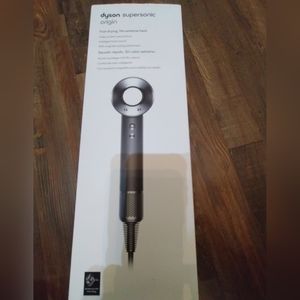 Dyson supersonic origin blowdryer